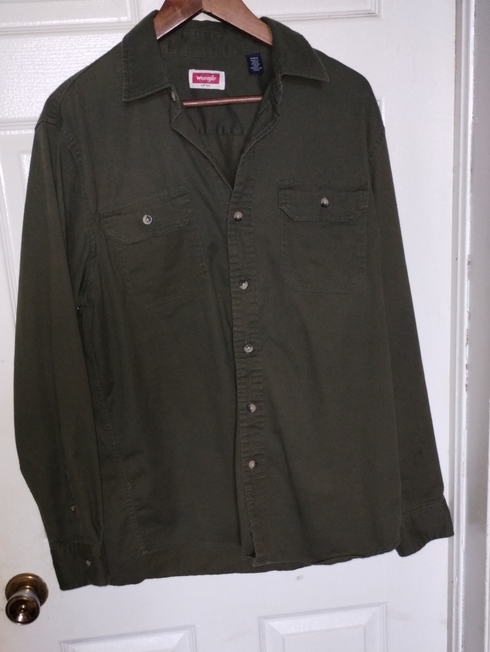 Wrangler Men's Olive Utility Shirt Jacket. Size Med